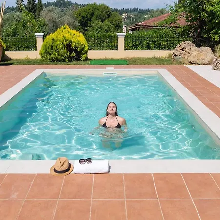 Villa Caramel